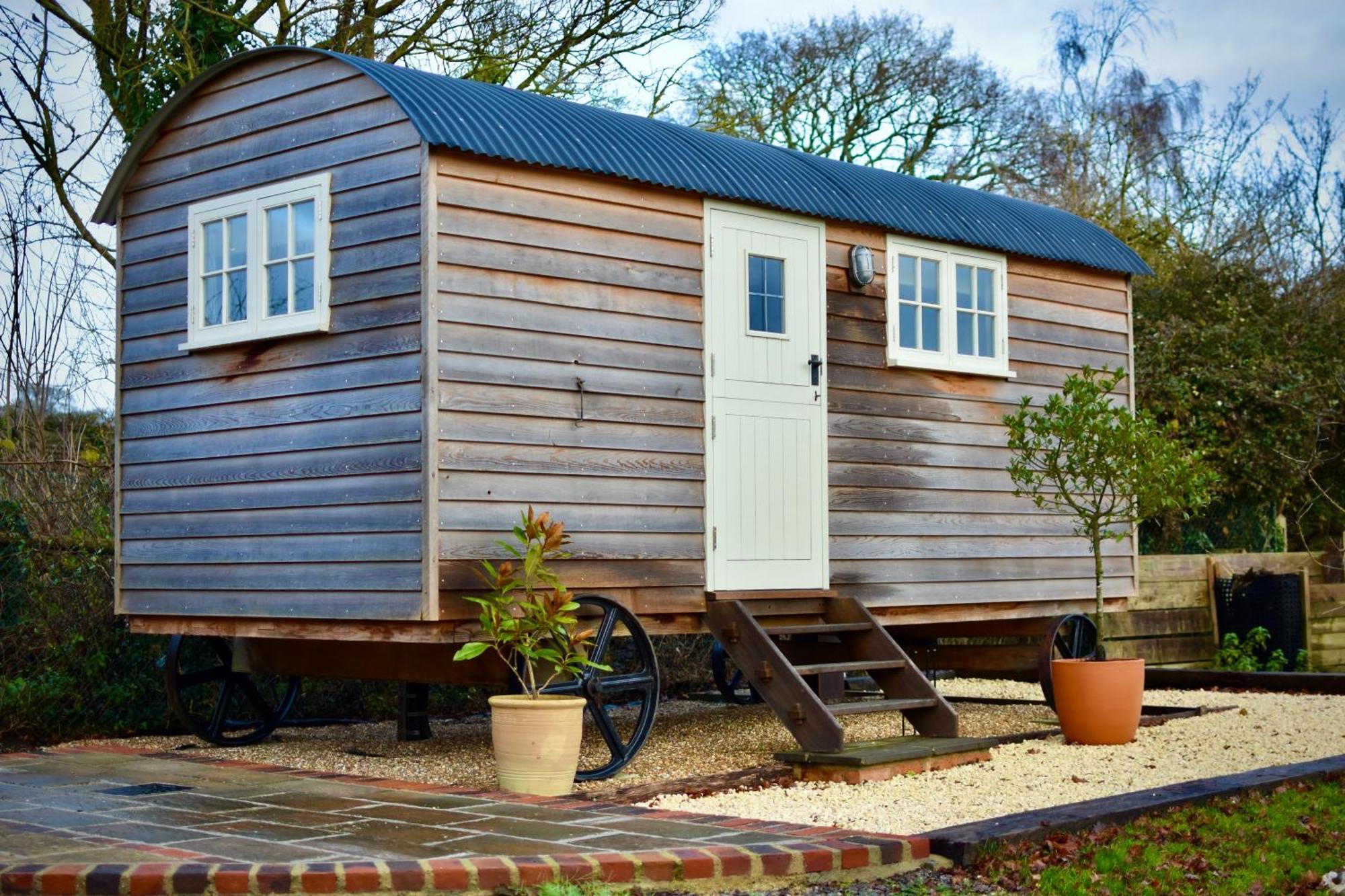 The Deer Hut Apartment Burpham Bagian luar foto
